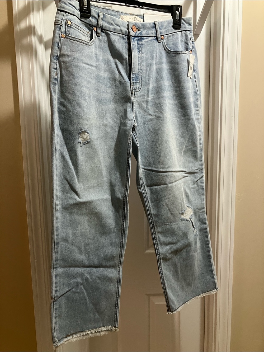 Cato Light Blue Distressed hi-rise Straight Crop Jeans Size 13